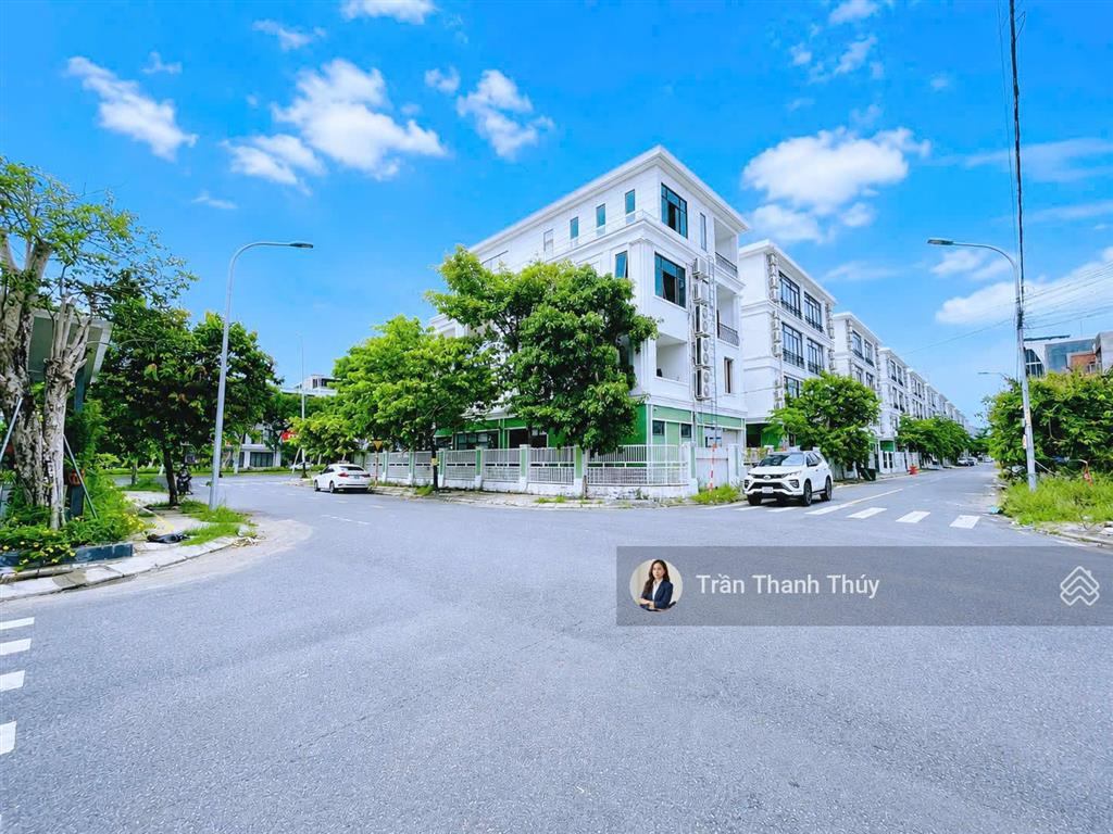 Cặp đất vàng phố biển 210m2 song song nguyễn sinh sắc  cách biển 150m | giá đầu tư
