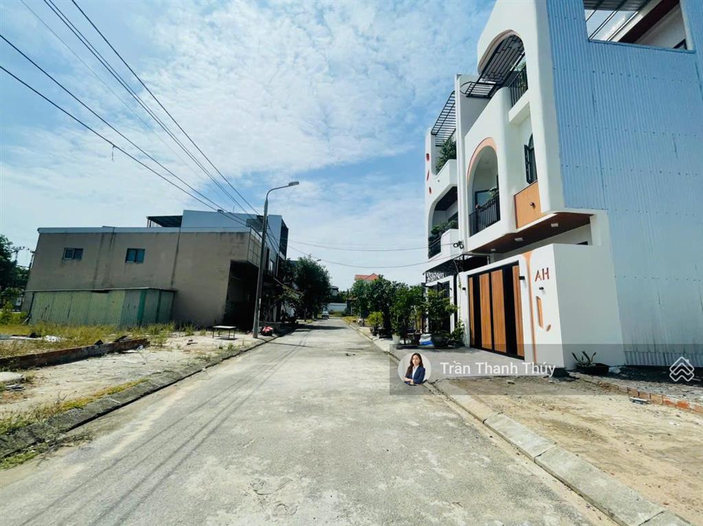 Không có lô thứ 2! lô góc ngã tư  xuân thiều 37  ngay bên hông resort mikazuki