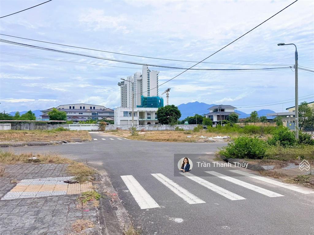 Không có lô thứ 2! lô góc ngã tư  xuân thiều 37  ngay bên hông resort mikazuki