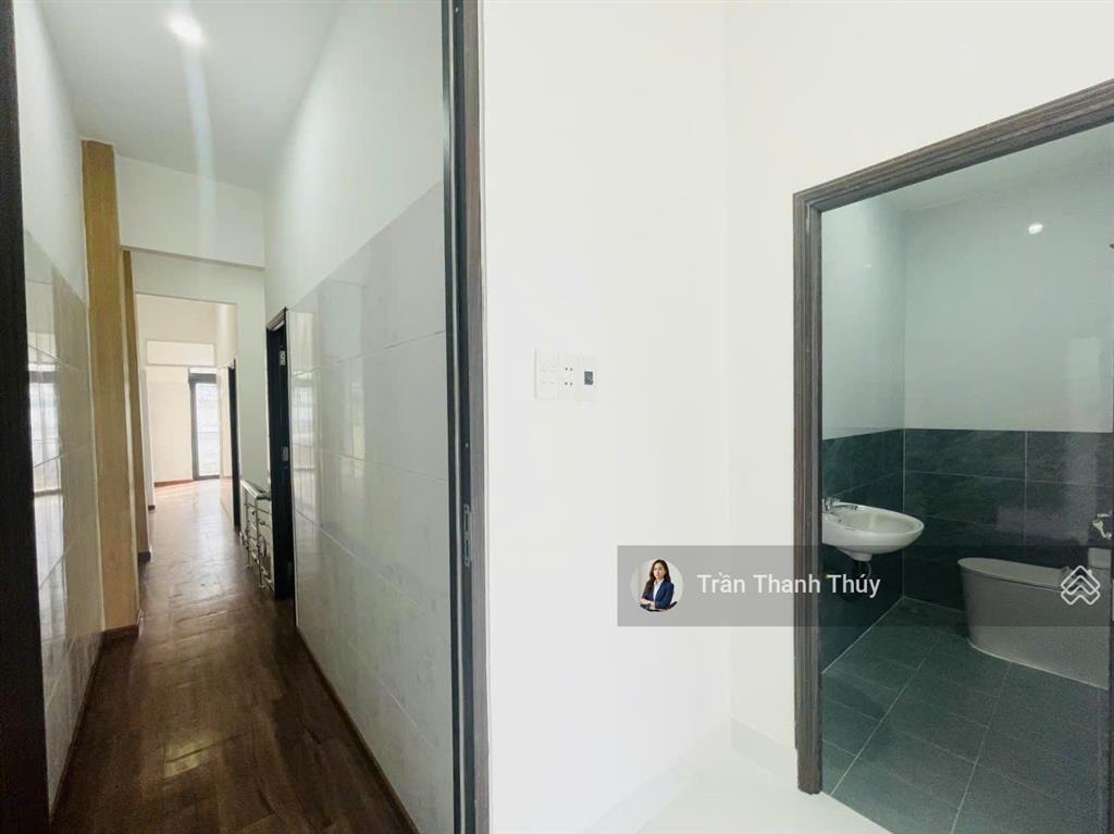 Chỉ 6,3x tỷ sở hữu nhà 2 tầng mt giáp văn cương  đối lưng nguyễn tất thành, cách biển 100m