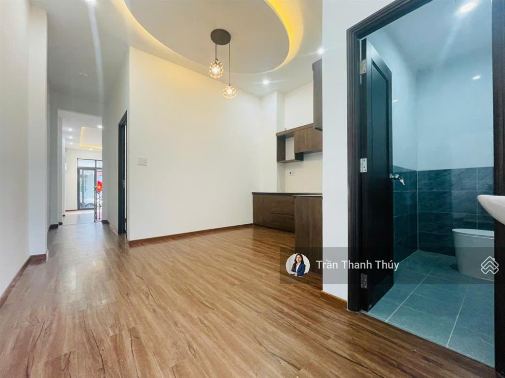 Chỉ 6,3x tỷ sở hữu nhà 2 tầng mt giáp văn cương  đối lưng nguyễn tất thành, cách biển 100m