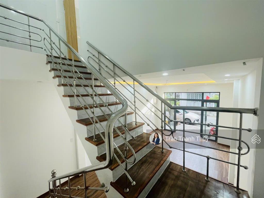 Chỉ 6,3x tỷ sở hữu nhà 2 tầng mt giáp văn cương  đối lưng nguyễn tất thành, cách biển 100m