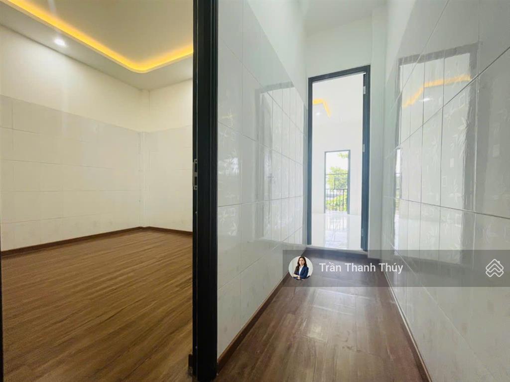 Chỉ 6,3x tỷ sở hữu nhà 2 tầng mt giáp văn cương  đối lưng nguyễn tất thành, cách biển 100m