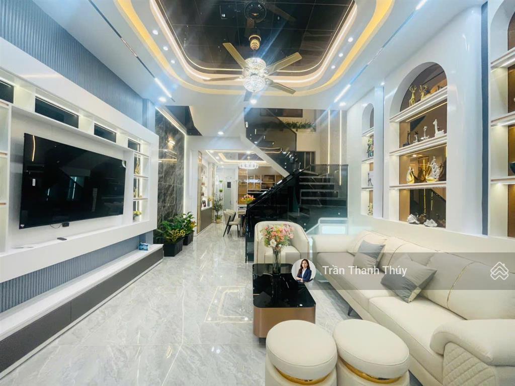Siêu phẩm nhà 3 tầng hòa minh 23  đối diện quỹ đất thương mại | sát nguyễn sinh sắc | gara oto