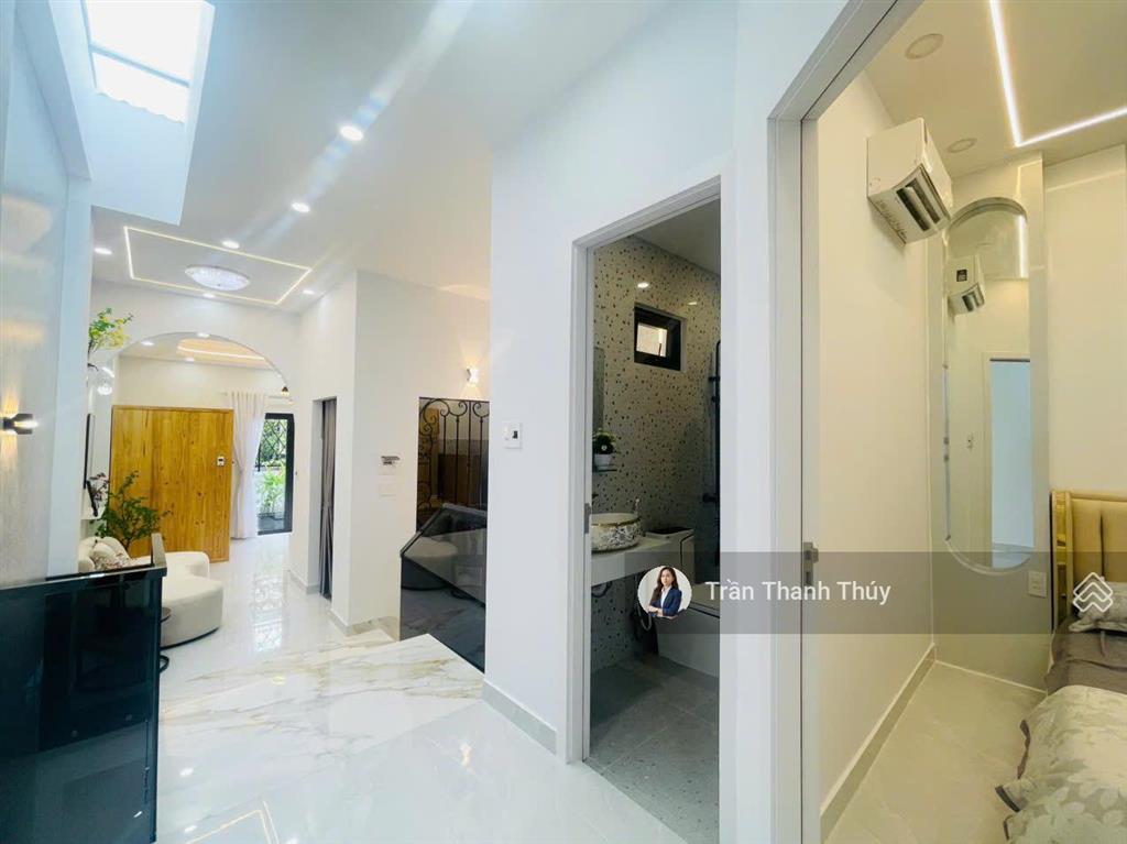 Siêu phẩm nhà 3 tầng hòa minh 23  đối diện quỹ đất thương mại | sát nguyễn sinh sắc | gara oto