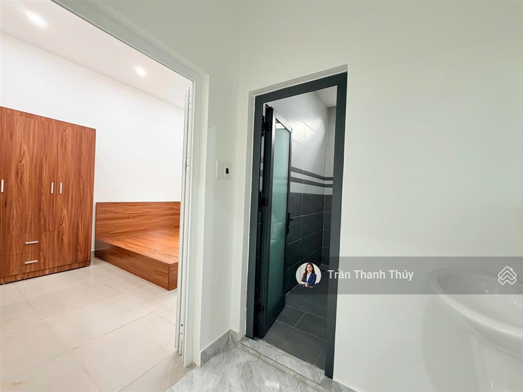 Rất rẻ chỉ hơn 6 tỷ sở hữu nhà 3 tầng cách biển 600m  đường lê văn sỹ, hòa minh