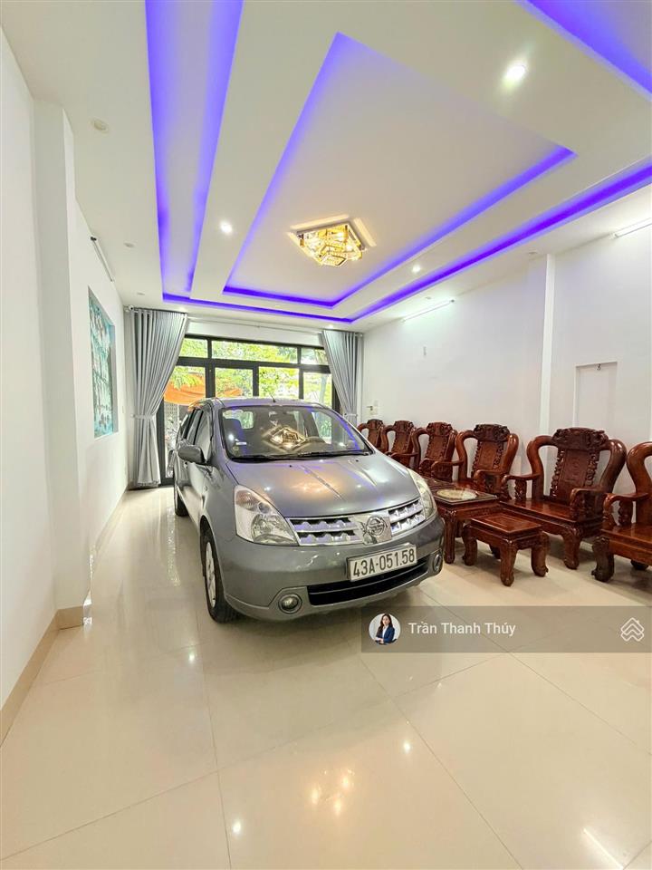 Rất rẻ chỉ hơn 6 tỷ sở hữu nhà 3 tầng cách biển 600m  đường lê văn sỹ, hòa minh