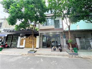 Rất rẻ chỉ hơn 6 tỷ sở hữu nhà 3 tầng cách biển 600m  đường lê văn sỹ, hòa minh