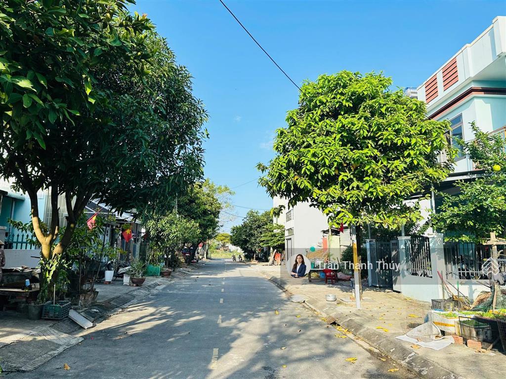 Bán rẻ với 2,8x tỷ có ngay lô đất mt đường 5,5m song song nguyễn tất thành  97,5m2