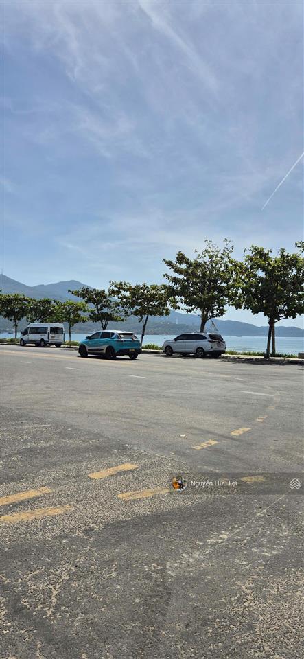 Chính chủ bán đất biển sơn trà, mt đường nguyễn phan vinh, ngang 6m, dt 110m2, giá đầu tư