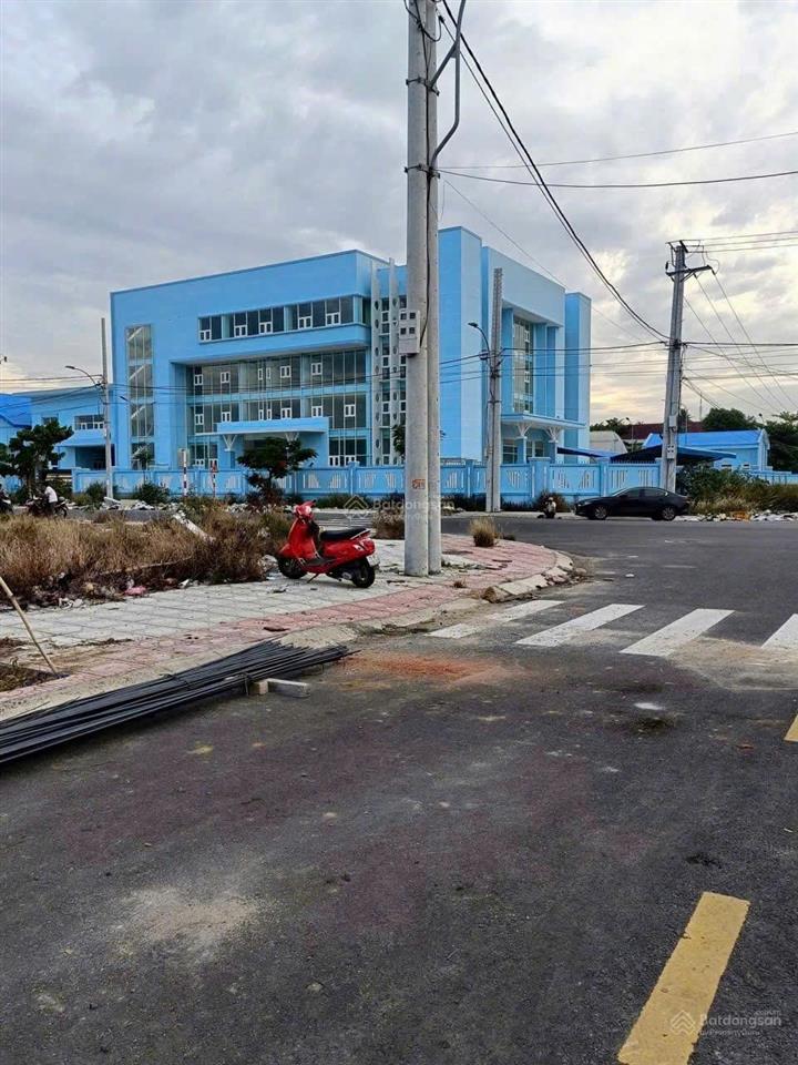 Bán đất mt đường (16m) tđc phường ngọc hiệp  tttp nha trang. gần chợ, đối diện trường học kd tốt