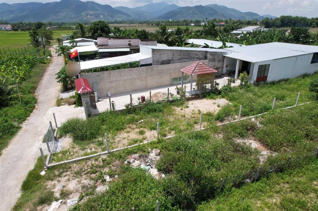 Bán đất mặt đường (20m) ngay đường hương lộ 39, trung tâm huyện diên khánh  giá cắt lỗ