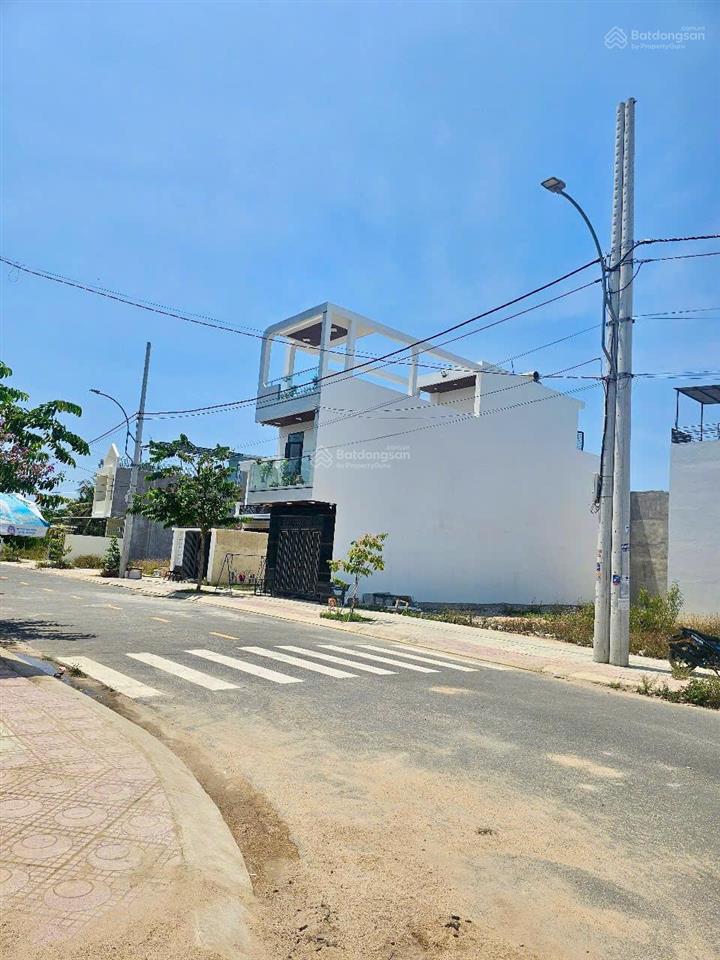 Bán đất tđc ngọc hiệp mặt tiền đường (16m) ngay tttp nha trang  giá tham khảo tốt trong khu vực