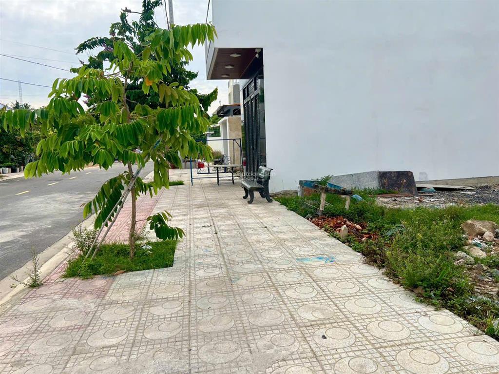 Bán đất tđc ngọc hiệp mặt tiền đường (16m) ngay tttp nha trang  giá tham khảo tốt trong khu vực