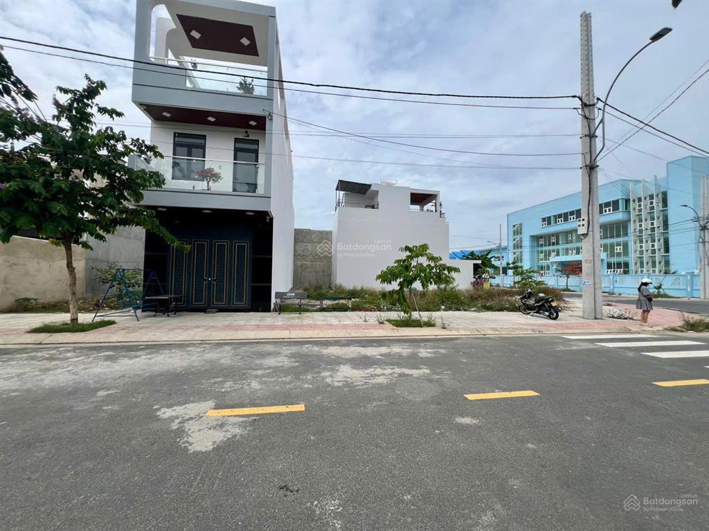 Bán đất tđc ngọc hiệp mặt tiền đường (16m) ngay tttp nha trang  giá tham khảo tốt trong khu vực