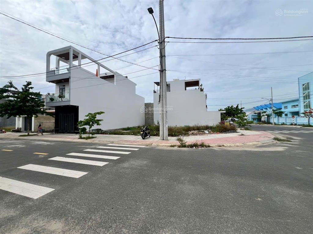 Bán đất tđc ngọc hiệp mặt tiền đường (16m) ngay tttp nha trang  giá tham khảo tốt trong khu vực