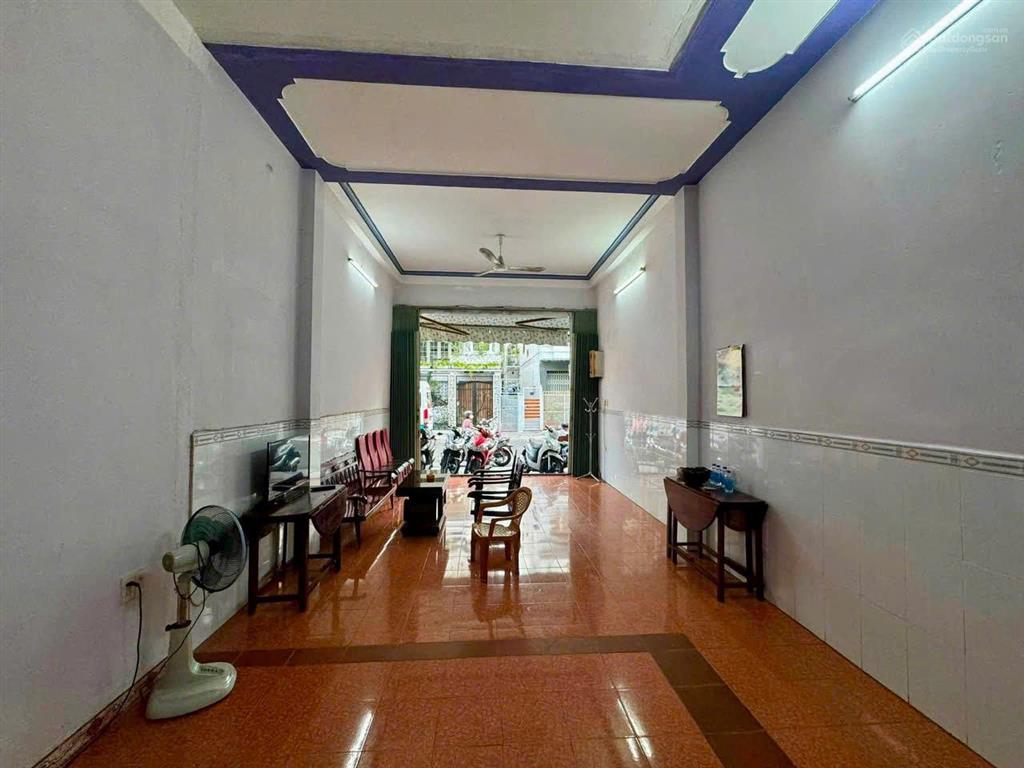 Bán nhà mt đường trịnh phong khu bàn cờ tt phố biển nha trang, cách biển chỉ 800m. sổ đỏ hoàn công