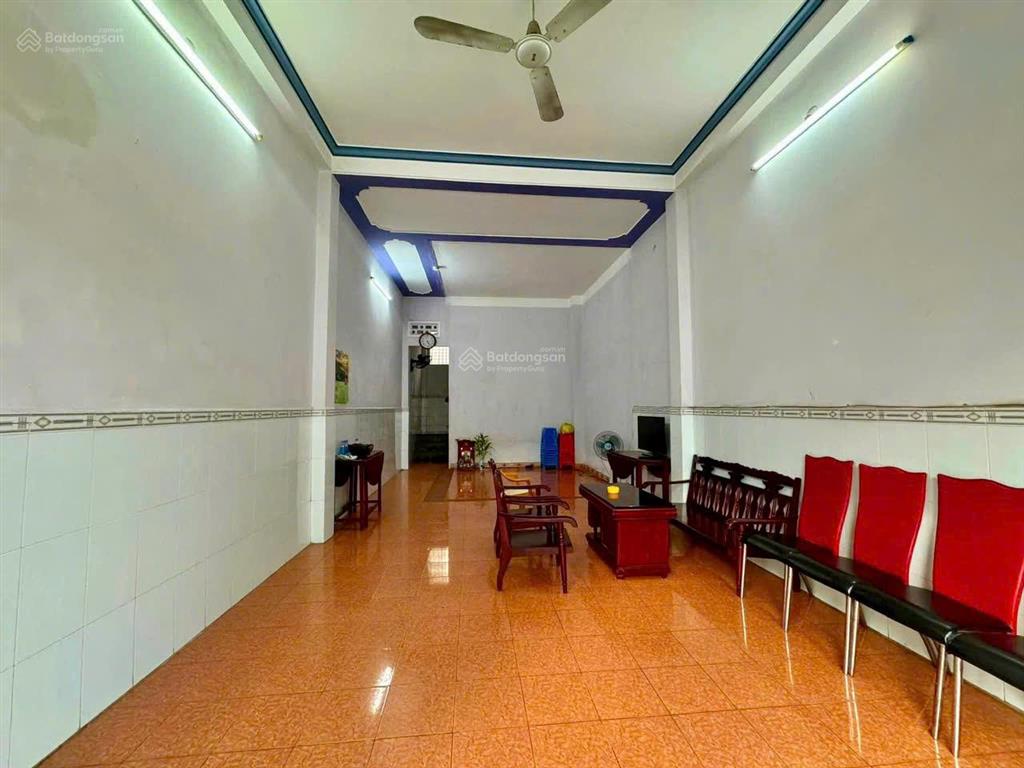 Bán nhà mt đường trịnh phong khu bàn cờ tt phố biển nha trang, cách biển chỉ 800m. sổ đỏ hoàn công