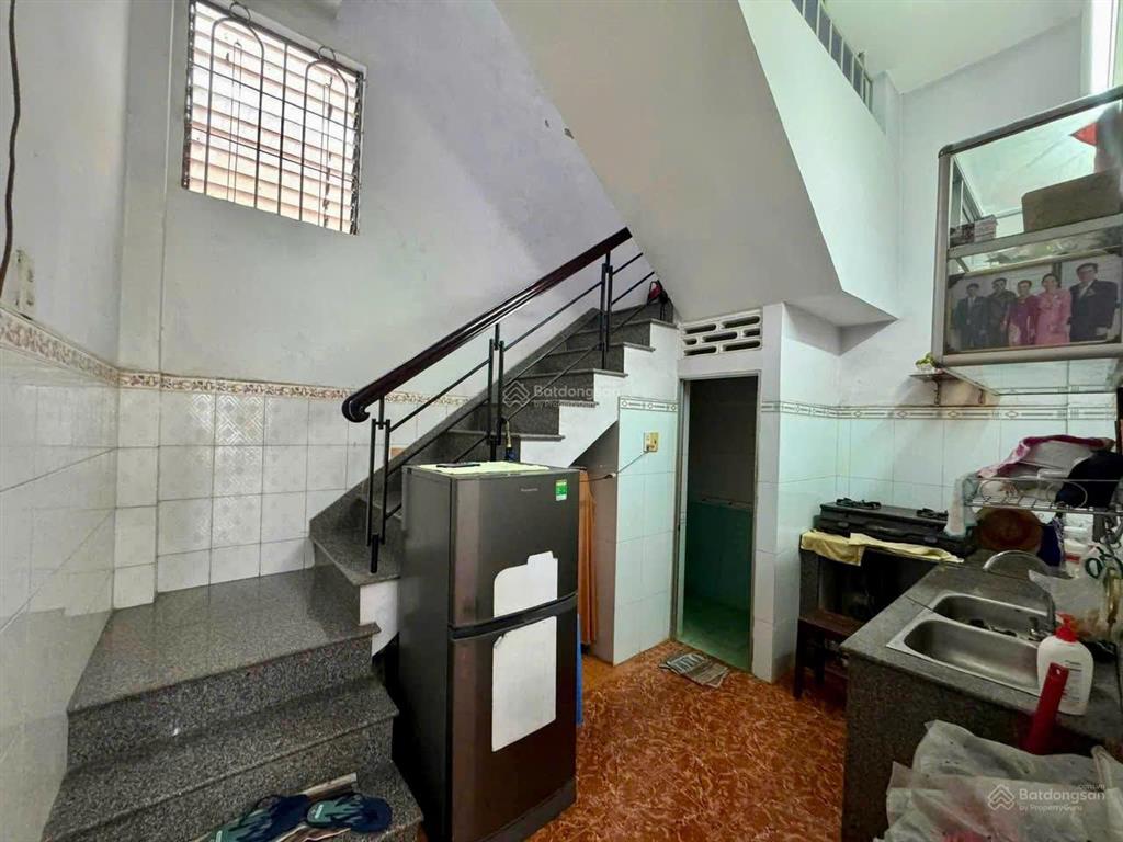 Bán nhà mt đường trịnh phong khu bàn cờ tt phố biển nha trang, cách biển chỉ 800m. sổ đỏ hoàn công
