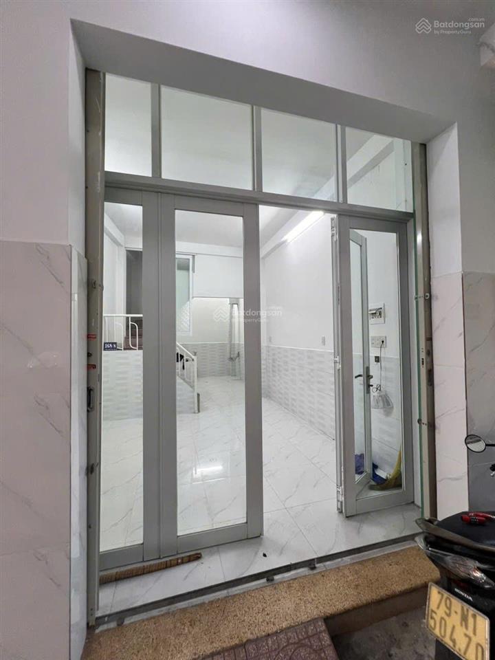 Bán nhà mới đường trần nguyên hãn khu bàn cờ trung tâm nha trang. gần biển, gần chợ xóm mới
