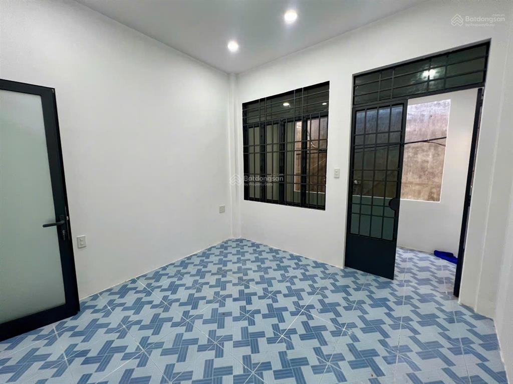 Bán nhà mới đường trần nguyên hãn khu bàn cờ trung tâm nha trang. gần biển, gần chợ xóm mới