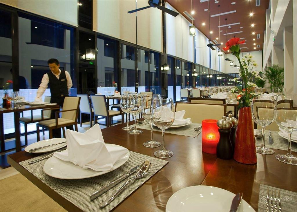 Chuyển nhượng khách sạn 4 sao tại trung tâm du lịch bãi cháy