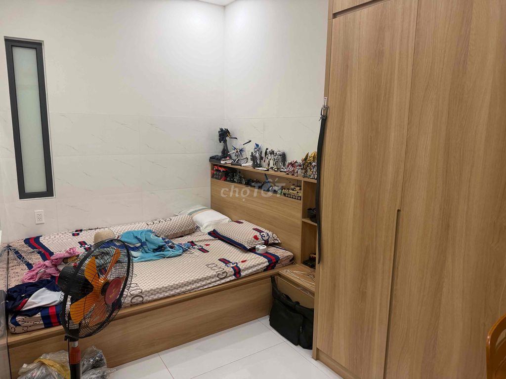 Bán nhà siêu đẹp mặt tiền Nguyễn Cửu Phú, 3 tầng, 4 pn, 5wc, tiện ích