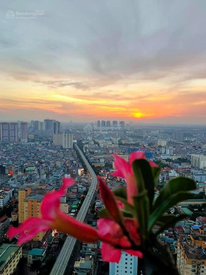 Cần bán gấp căn hộ dương đình nghệ, dt 126m2, căn góc, 3 ngủ, giá 9.4 tỷ.  0914 142 ***