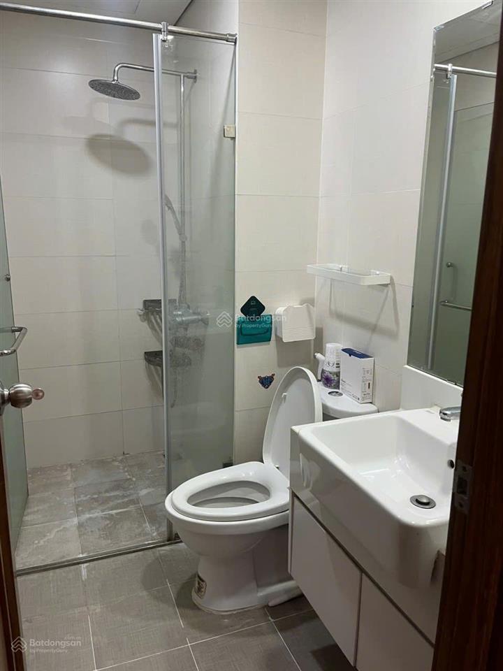 Cho thuê cc e4 yên hòa, dt 115m2, 3pn full đồ nhà đẹp, giá 20 tr/th.  0914 142 ***