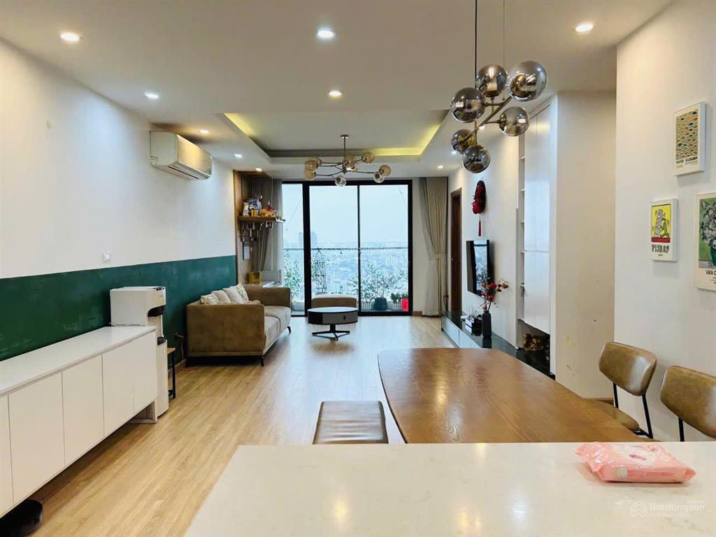 Cho thuê căn hộ ctm 139 cầu giấy, dt 87m2, 2 ngủ, đủ đồ, giá 13,5tr/tháng.  0914 142 ***