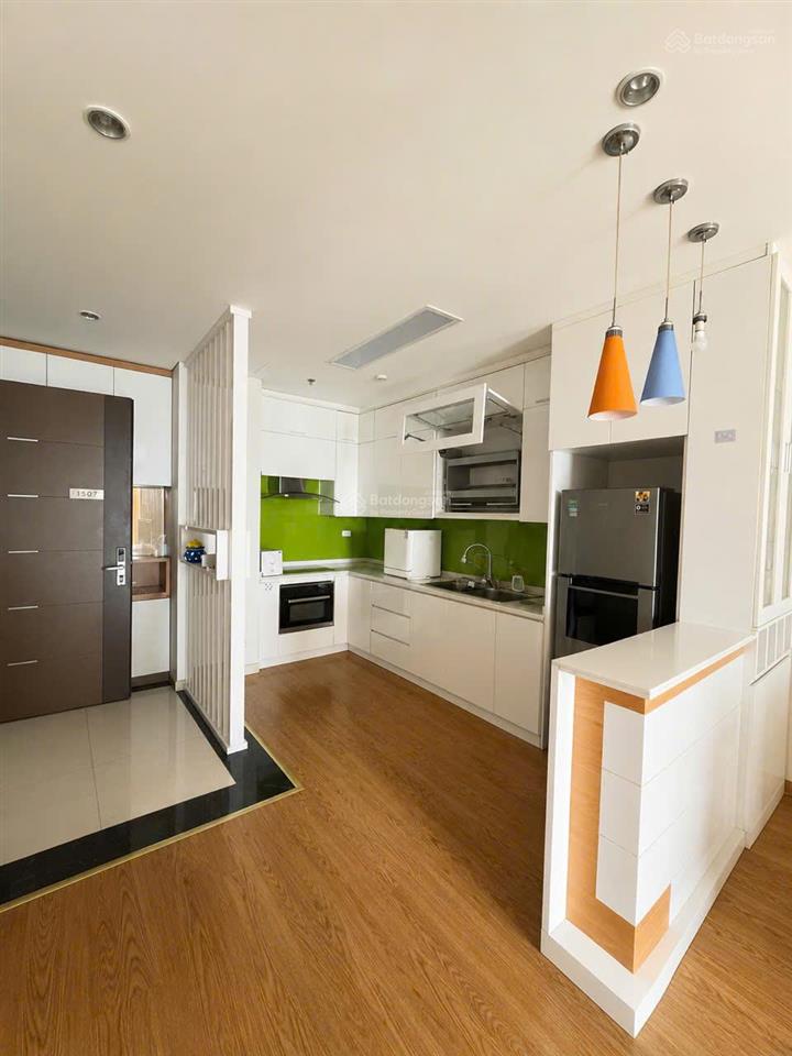 Cho thuê căn hộ cầu giấy center point, 80m2, 2pn, 2wc, giá 14 triệu/th.  0936 381 ***