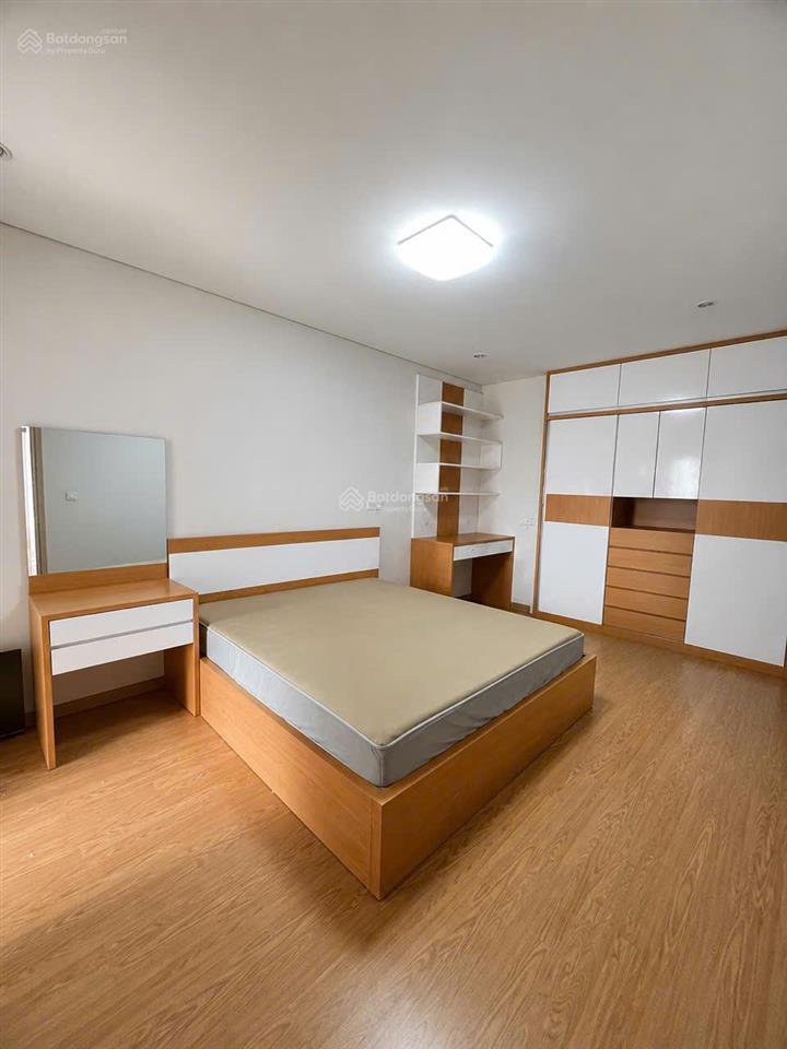 Cho thuê căn hộ cầu giấy center point, 80m2, 2pn, 2wc, giá 14 triệu/th.  0936 381 ***