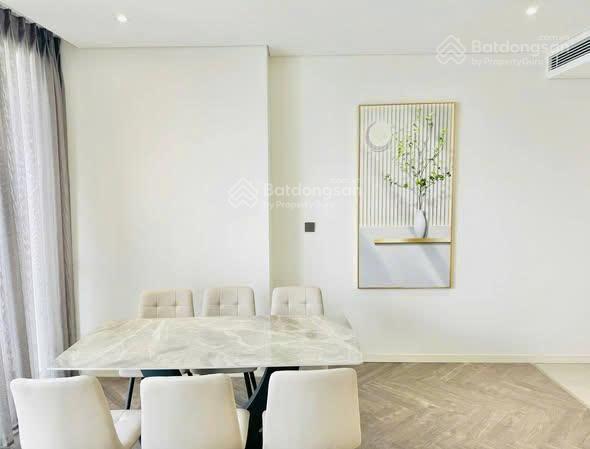 Cho thuê cc e4 yên hòa, dt 90m2, 2pn có đồ nhà đẹp, giá 15 tr/th.  0914 142 ***