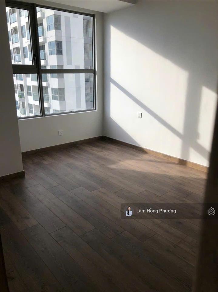 Bán căn hộ 65m2 sky89 quận 7 lầu cao giá 4.8tỷ có sổ hồng  0939 220 ***