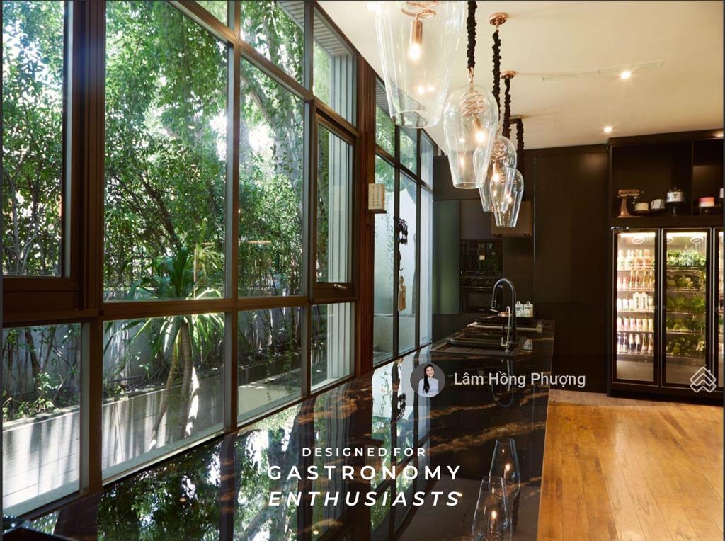 Bán biệt thự đơn lập phú gia quận 7 diện tíc 330,6m2 giá 150tỷ sẵn sổ hồng  0939 220 ***