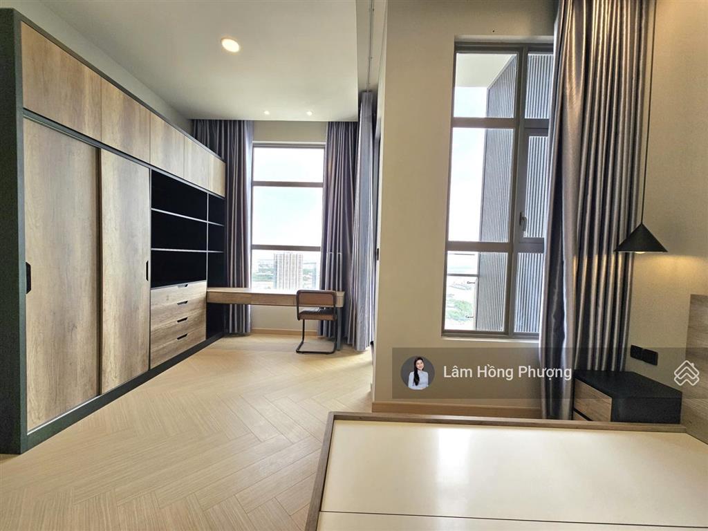 Bán penthouse 226m2 river panorama quận 7 giá 20 tỷ nhà đầy đủ nội thất mới 100%  0939 220 ***