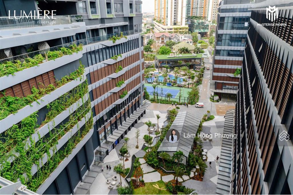 Bán shophouse công viên lumiere riverside giá 56 tỷ sẵn hđ thuê 135 triệu/tháng  0939 220 ***