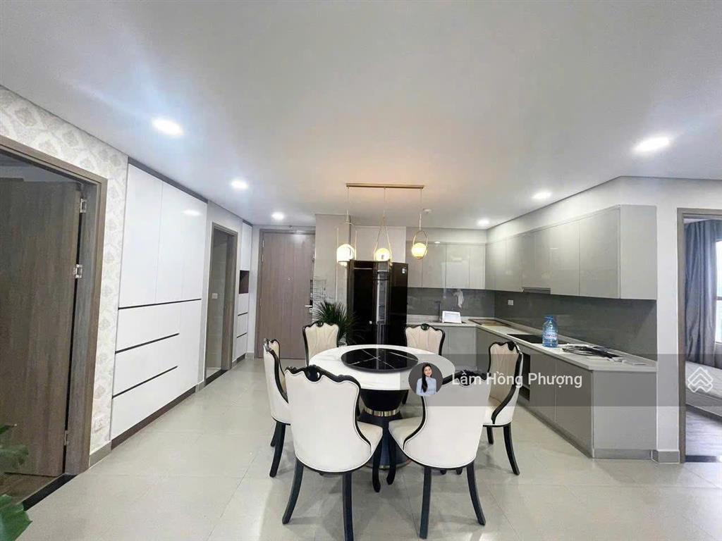 Bán căn hộ cao cấp 114m², sky89 quận 7 view sông lầu cao nhà đầy đủ nội thất giá 9 tỷ có sổ hồng