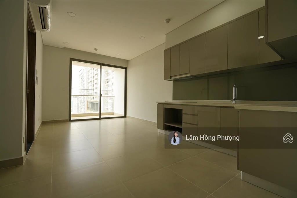 Bán gấp căn hộ 69m2 sky89 quận 7 giá 4.6 tỷ sẵn sổ hồng lầu cao thoáng  0939 220 *** ms.phượng