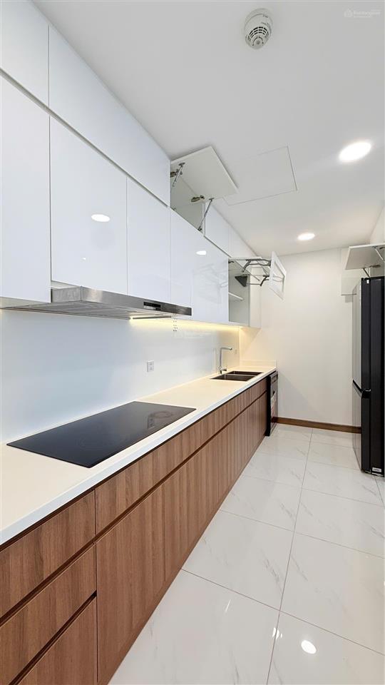 Cho thuê căn hộ 3pn sunwah pearl đầy đủ nội thất, giá tốt cho thuê cho căn 3pn