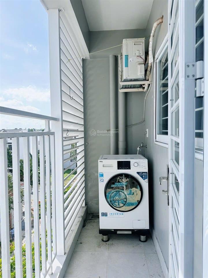 (chủ gửi) bán căn hộ nam long hồng phát full nt  950 triệu
