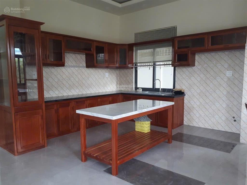 Cho thuê biệt thự trệt 2 lầu 5pn có nt cơ bản