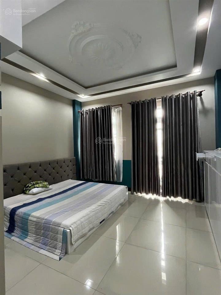 Cho thuê nhà 1 trệt 2 lầu 4pn kdc hưng phú 1  hưng phú