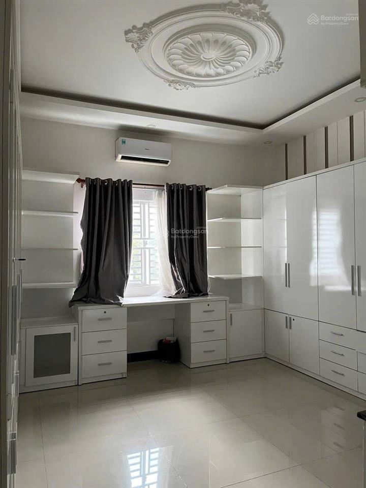 Cho thuê nhà 1 trệt 2 lầu 4pn kdc hưng phú 1  hưng phú
