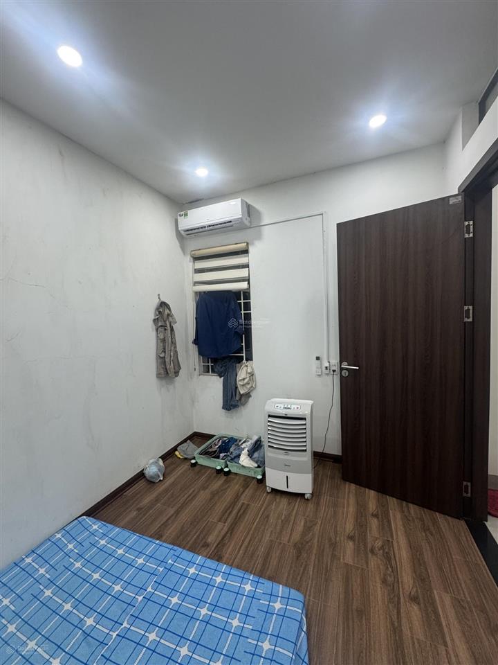 Cho thuê nhà mặt tiền 1 trệt 1 lầu mặt tiền đường bạch đằng, tp. huế