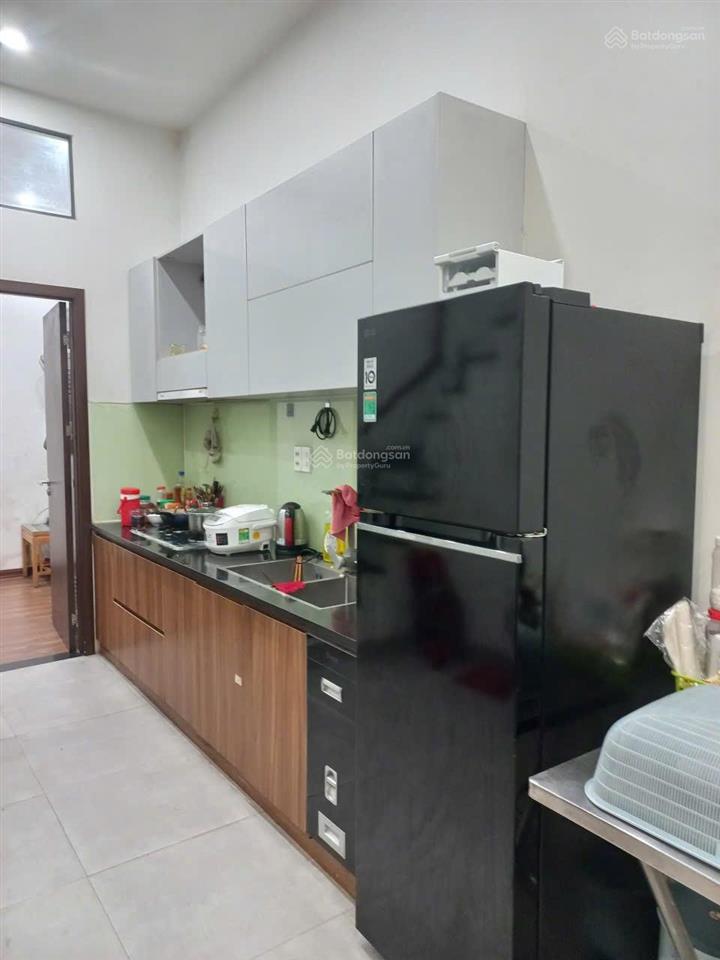 Cho thuê nhà mặt tiền 1 trệt 1 lầu mặt tiền đường bạch đằng, tp. huế