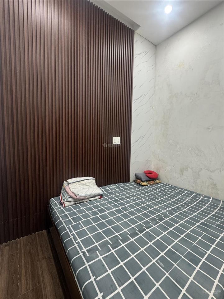 Cho thuê nhà mặt tiền 1 trệt 1 lầu mặt tiền đường bạch đằng, tp. huế