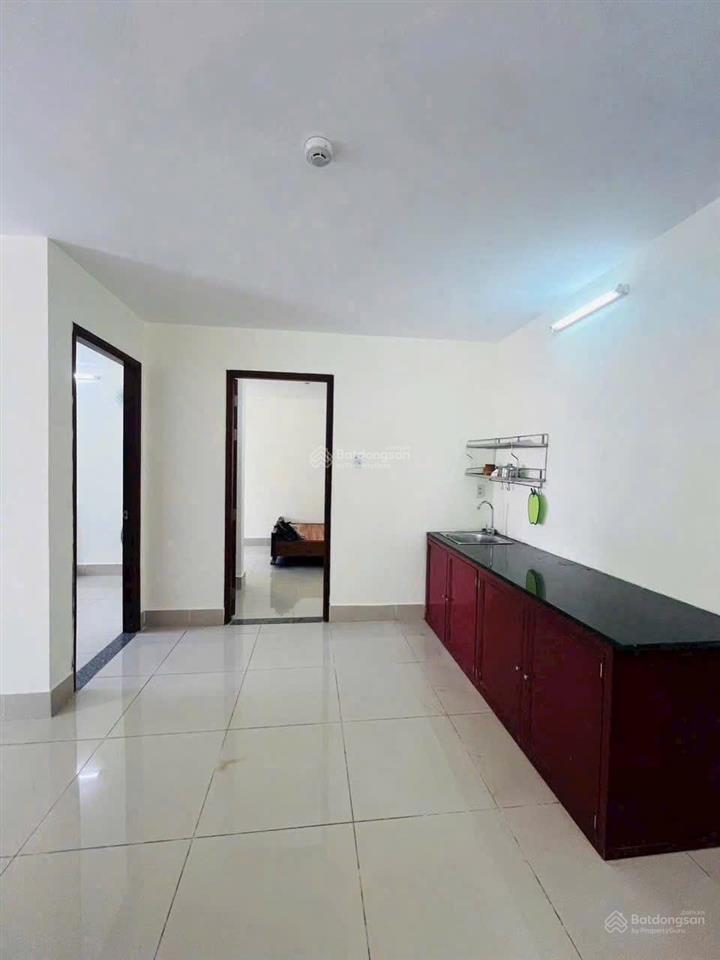 Cho thuê căn hộ dịch vụ cadif tầng 1, view lý thái tổ, 2 phòng ngủ  5 triệu