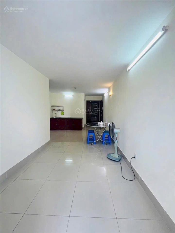 Cho thuê căn hộ dịch vụ cadif tầng 1, view lý thái tổ, 2 phòng ngủ  5 triệu
