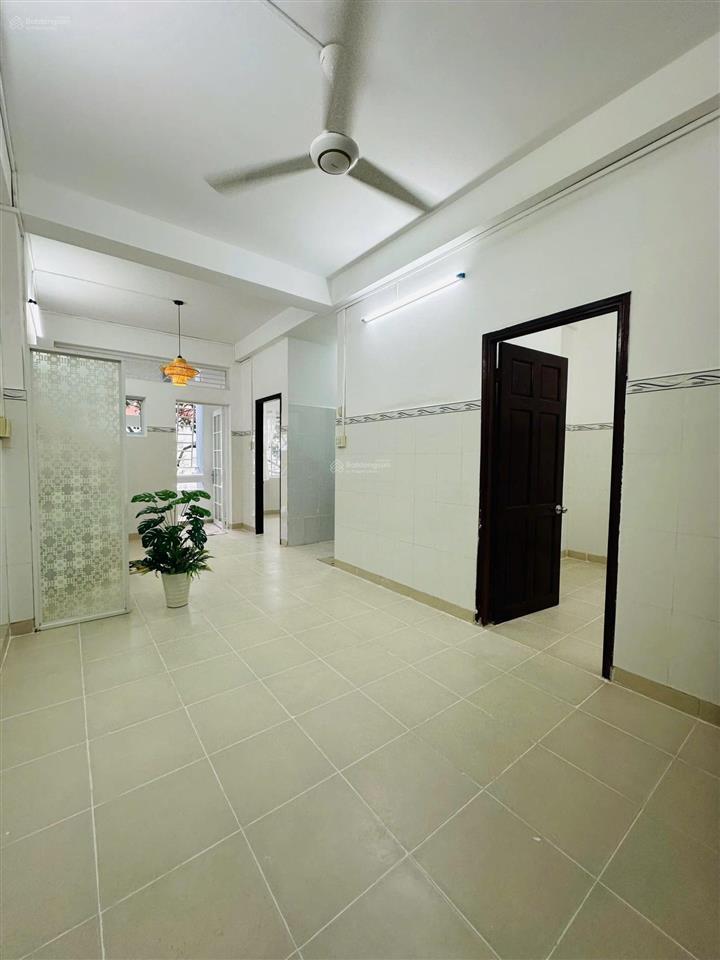 Bán căn chung cư hưng phú lô a, 50m2, 2 phòng ngủ